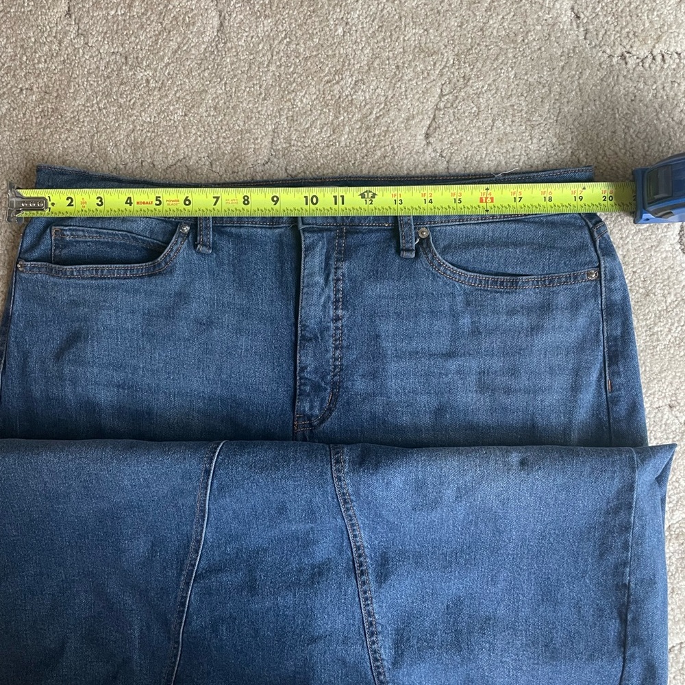 Ladies long denim skirt. - Picture 7 of 7